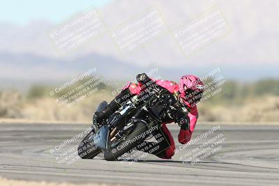 media/Jan-15-2026-Racers Edge (Thu) [[dfebeb70ab]]/2-A Group/Session 3 (Turn 16)/